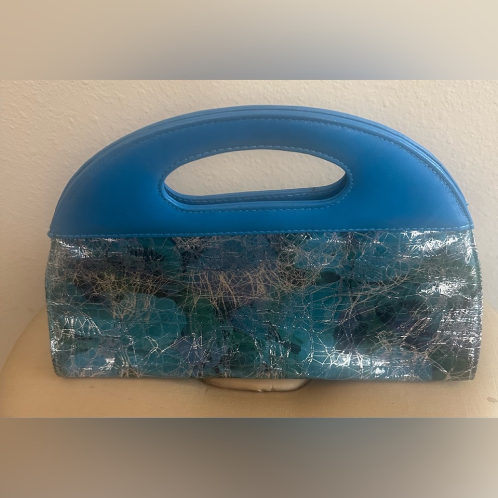 J Renee hand held turquoise silver & black abstract print purse snap to close